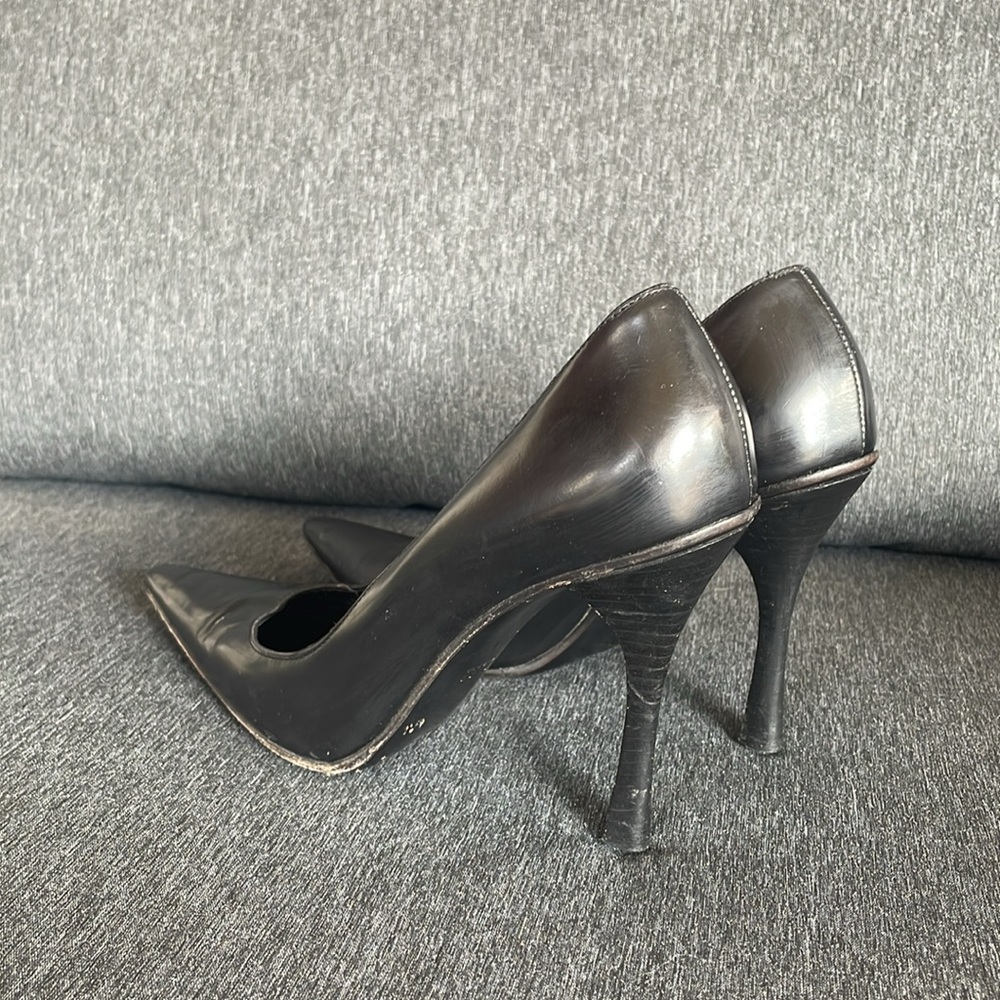 GUCCI heels black leather pointy size 8,5 designer vintage elegant party